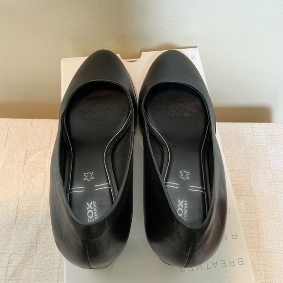 GEOX Walk Pleasure Black Block Heel Pumps, Size 8 - Picture 5 of 7